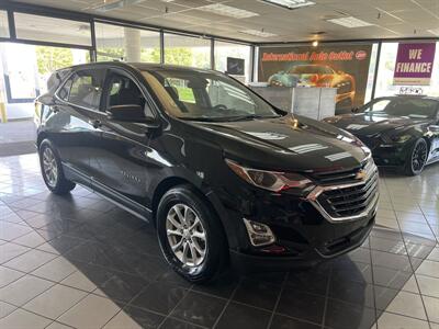 2018 Chevrolet Equinox LT   - Photo 3 - Hamilton, OH 45015