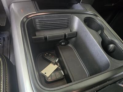2017 RAM 1500 Sport 4DR CREW CAB 4X4/HEMI   - Photo 22 - Hamilton, OH 45015
