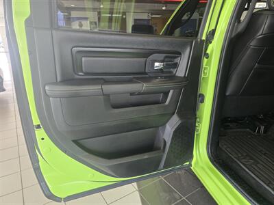 2017 RAM 1500 Sport 4DR CREW CAB 4X4/HEMI   - Photo 10 - Hamilton, OH 45015