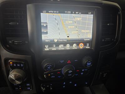 2017 RAM 1500 Sport 4DR CREW CAB 4X4/HEMI   - Photo 30 - Hamilton, OH 45015