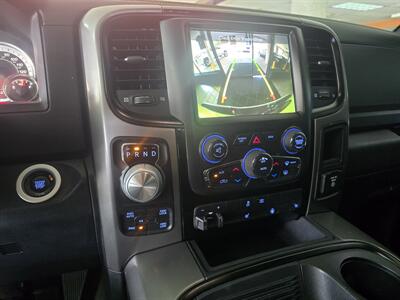 2017 RAM 1500 Sport 4DR CREW CAB 4X4/HEMI   - Photo 21 - Hamilton, OH 45015