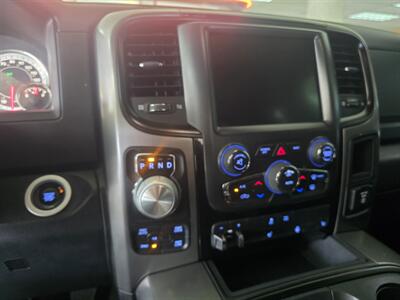 2017 RAM 1500 Sport 4DR CREW CAB 4X4/HEMI   - Photo 20 - Hamilton, OH 45015