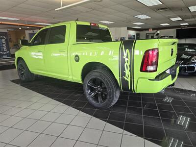 2017 RAM 1500 Sport 4DR CREW CAB 4X4/HEMI   - Photo 6 - Hamilton, OH 45015