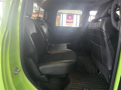 2017 RAM 1500 Sport 4DR CREW CAB 4X4/HEMI   - Photo 16 - Hamilton, OH 45015