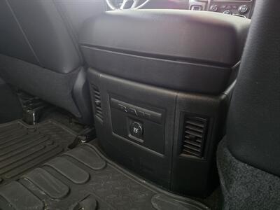2017 RAM 1500 Sport 4DR CREW CAB 4X4/HEMI   - Photo 17 - Hamilton, OH 45015