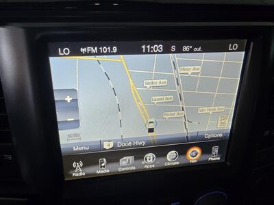 2017 RAM 1500 Sport 4DR CREW CAB 4X4/HEMI   - Photo 27 - Hamilton, OH 45015