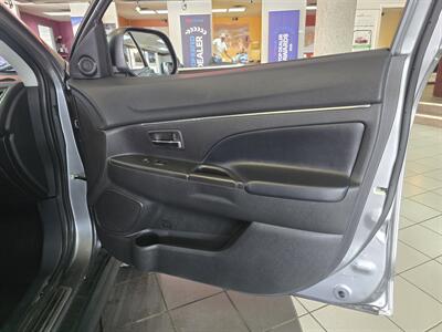 2015 Mitsubishi Outlander Sport SE 4DR SUV   - Photo 12 - Hamilton, OH 45015