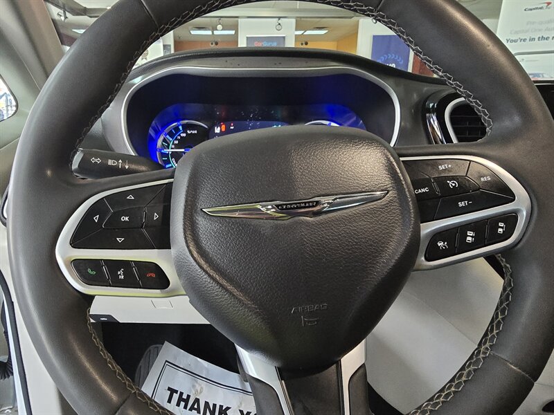 2023 Chrysler Pacifica Plug-In Hybrid Touring L 4DR MINI-VAN /HYBRID - Photo 21 - Hamilton, OH 45015