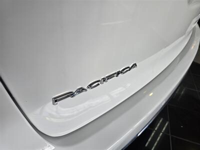 2023 Chrysler Pacifica Plug-In Hybrid Touring L 4DR MINI-VAN /HYBRID - Photo 33 - Hamilton, OH 45015