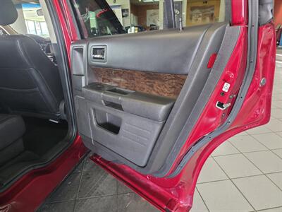 2014 Ford Flex Limited   - Photo 18 - Hamilton, OH 45015