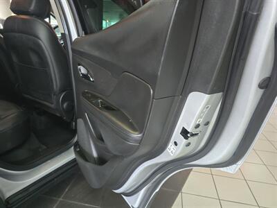 2017 Buick Encore Essence4DR CROSSOVER AWD - Photo 13 - Hamilton, OH 45015