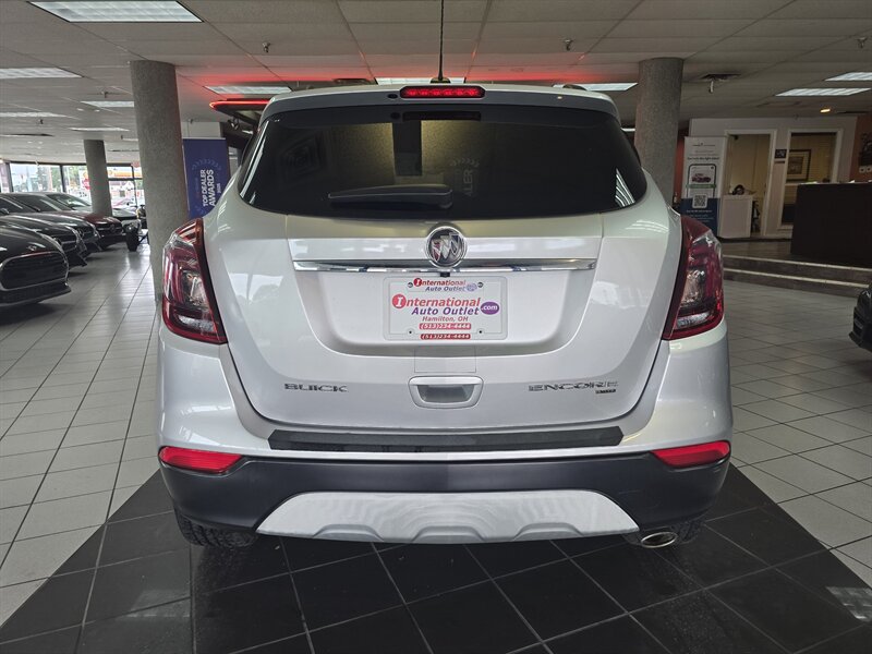2017 Buick Encore Essence4DR CROSSOVER AWD - Photo 4 - Hamilton, OH 45015