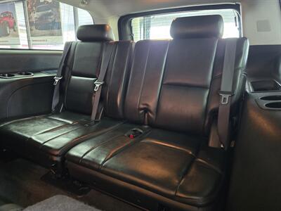 2010 Cadillac Escalade ESV Luxury Collection 4DR SUV AWD   - Photo 13 - Hamilton, OH 45015