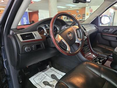 2010 Cadillac Escalade ESV Luxury Collection 4DR SUV AWD   - Photo 8 - Hamilton, OH 45015