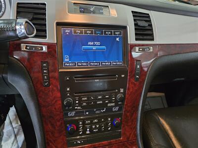 2010 Cadillac Escalade ESV Luxury Collection 4DR SUV AWD   - Photo 27 - Hamilton, OH 45015