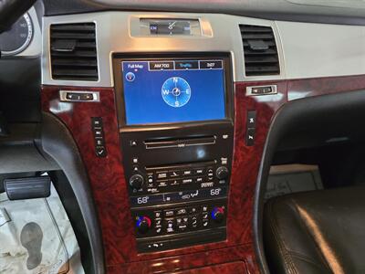 2010 Cadillac Escalade ESV Luxury Collection 4DR SUV AWD   - Photo 28 - Hamilton, OH 45015