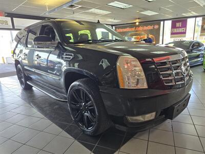 2010 Cadillac Escalade ESV Luxury Collection 4DR SUV AWD   - Photo 3 - Hamilton, OH 45015