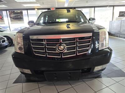 2010 Cadillac Escalade ESV Luxury Collection 4DR SUV AWD   - Photo 2 - Hamilton, OH 45015