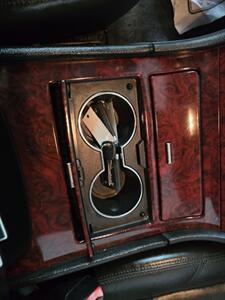 2010 Cadillac Escalade ESV Luxury Collection 4DR SUV AWD   - Photo 25 - Hamilton, OH 45015