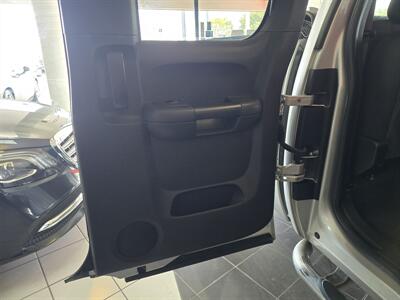 2013 Chevrolet Silverado 1500 LT 4DR EXTENDED CAB - Photo 15 - Hamilton, OH 45015