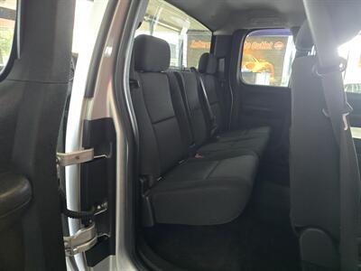 2013 Chevrolet Silverado 1500 LT 4DR EXTENDED CAB - Photo 16 - Hamilton, OH 45015