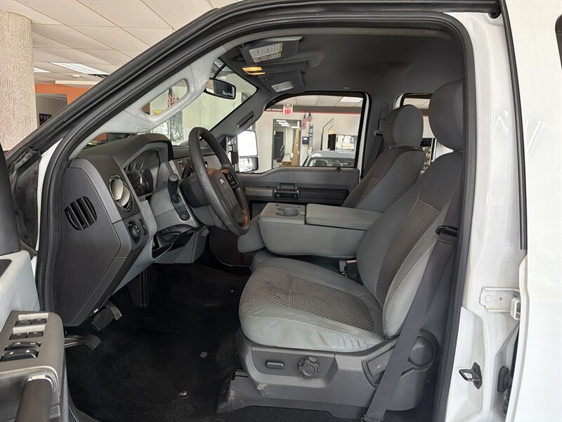 2012 Ford F-250 XLT - Photo 9 - Hamilton, OH 45015