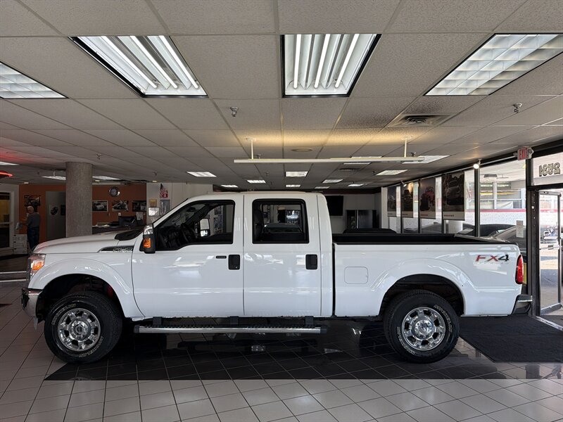 2012 Ford F-250 XLT - Photo 2 - Hamilton, OH 45015