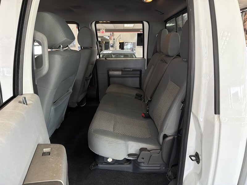 2012 Ford F-250 XLT - Photo 18 - Hamilton, OH 45015
