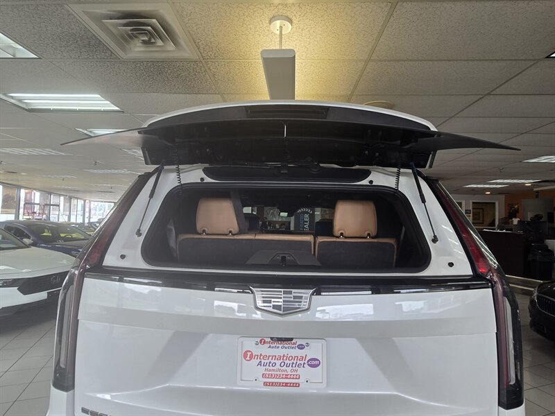 2022 Cadillac Escalade Sport - Photo 44 - Hamilton, OH 45015
