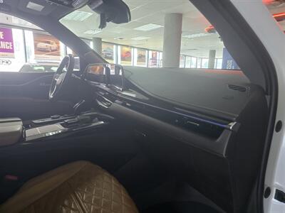 2022 Cadillac Escalade Sport - Photo 17 - Hamilton, OH 45015