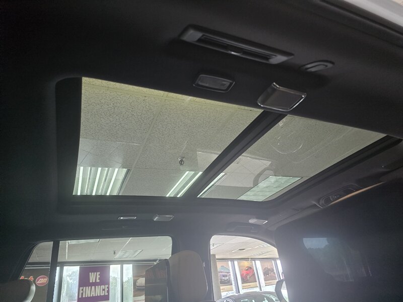 2022 Cadillac Escalade Sport - Photo 23 - Hamilton, OH 45015