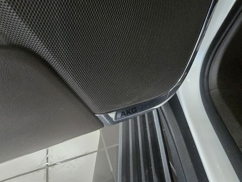 2022 Cadillac Escalade Sport - Photo 39 - Hamilton, OH 45015