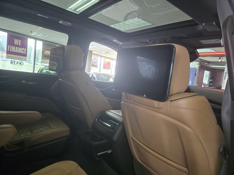 2022 Cadillac Escalade Sport - Photo 20 - Hamilton, OH 45015