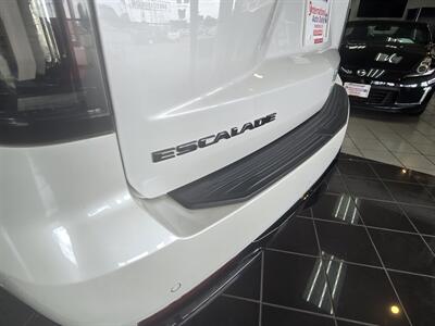 2022 Cadillac Escalade Sport - Photo 42 - Hamilton, OH 45015