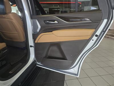2022 Cadillac Escalade Sport - Photo 19 - Hamilton, OH 45015