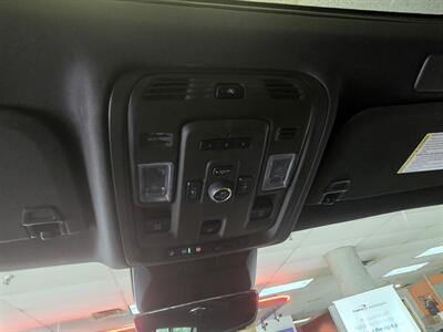 2022 Cadillac Escalade Sport - Photo 38 - Hamilton, OH 45015