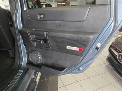 2005 Hummer H2   - Photo 16 - Hamilton, OH 45015