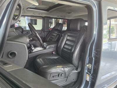 2005 Hummer H2   - Photo 8 - Hamilton, OH 45015