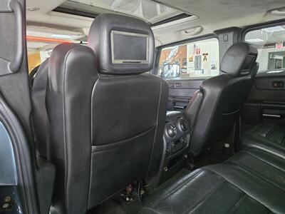 2005 Hummer H2   - Photo 10 - Hamilton, OH 45015
