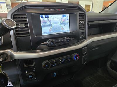 2022 Ford F-150 XLT SUPER CREW 4X4   - Photo 18 - Hamilton, OH 45015