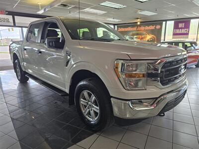 2022 Ford F-150 XLT SUPER CREW 4X4   - Photo 3 - Hamilton, OH 45015
