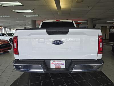 2022 Ford F-150 XLT SUPER CREW 4X4   - Photo 5 - Hamilton, OH 45015