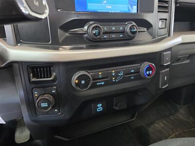 2022 Ford F-150 XLT SUPER CREW 4X4   - Photo 17 - Hamilton, OH 45015