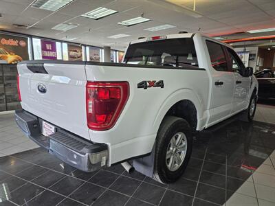 2022 Ford F-150 XLT SUPER CREW 4X4   - Photo 4 - Hamilton, OH 45015