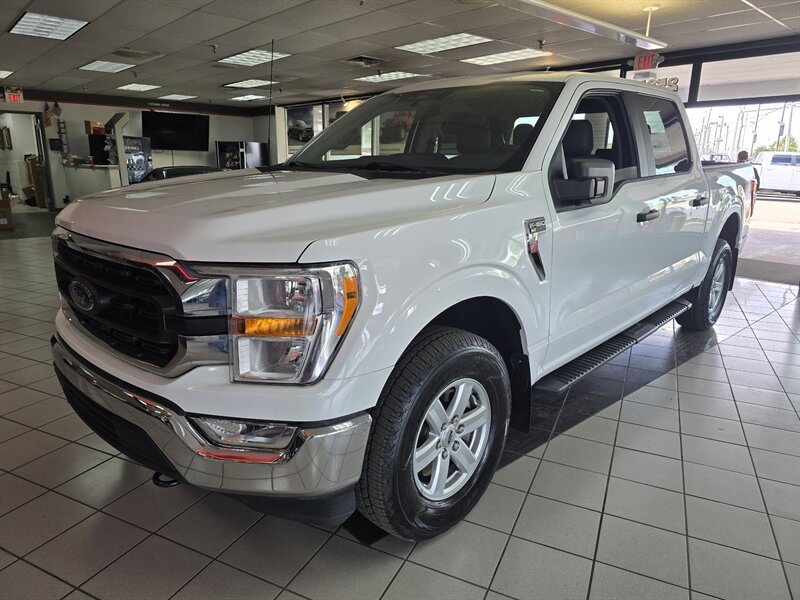 2022 Ford F-150 XLT SUPER CREW 4X4   - Photo 1 - Hamilton, OH 45015