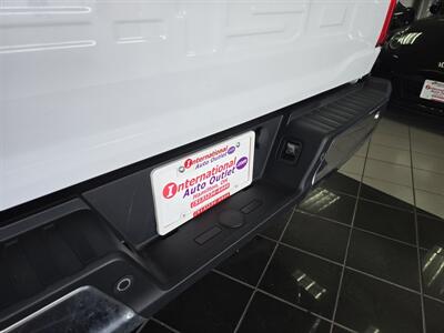 2022 Ford F-150 XLT SUPER CREW 4X4   - Photo 27 - Hamilton, OH 45015