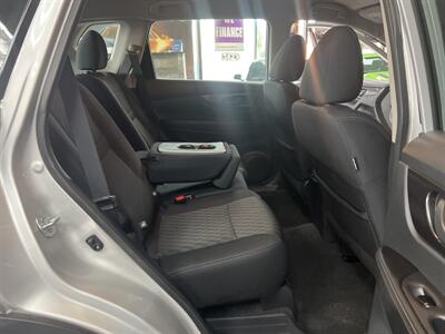 2019 Nissan Rogue S   - Photo 22 - Hamilton, OH 45015