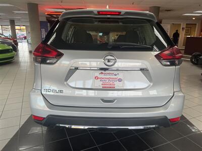 2019 Nissan Rogue S   - Photo 7 - Hamilton, OH 45015