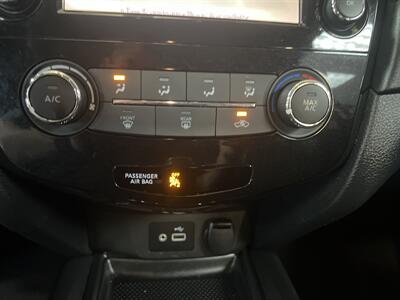 2019 Nissan Rogue S   - Photo 18 - Hamilton, OH 45015