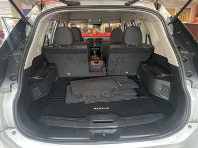 2019 Nissan Rogue S   - Photo 29 - Hamilton, OH 45015